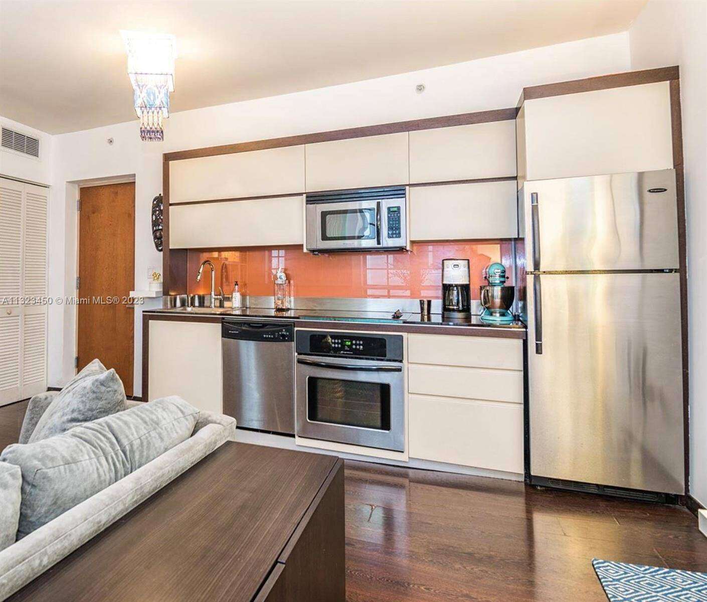 Artecity Unit #223 | Picture 3