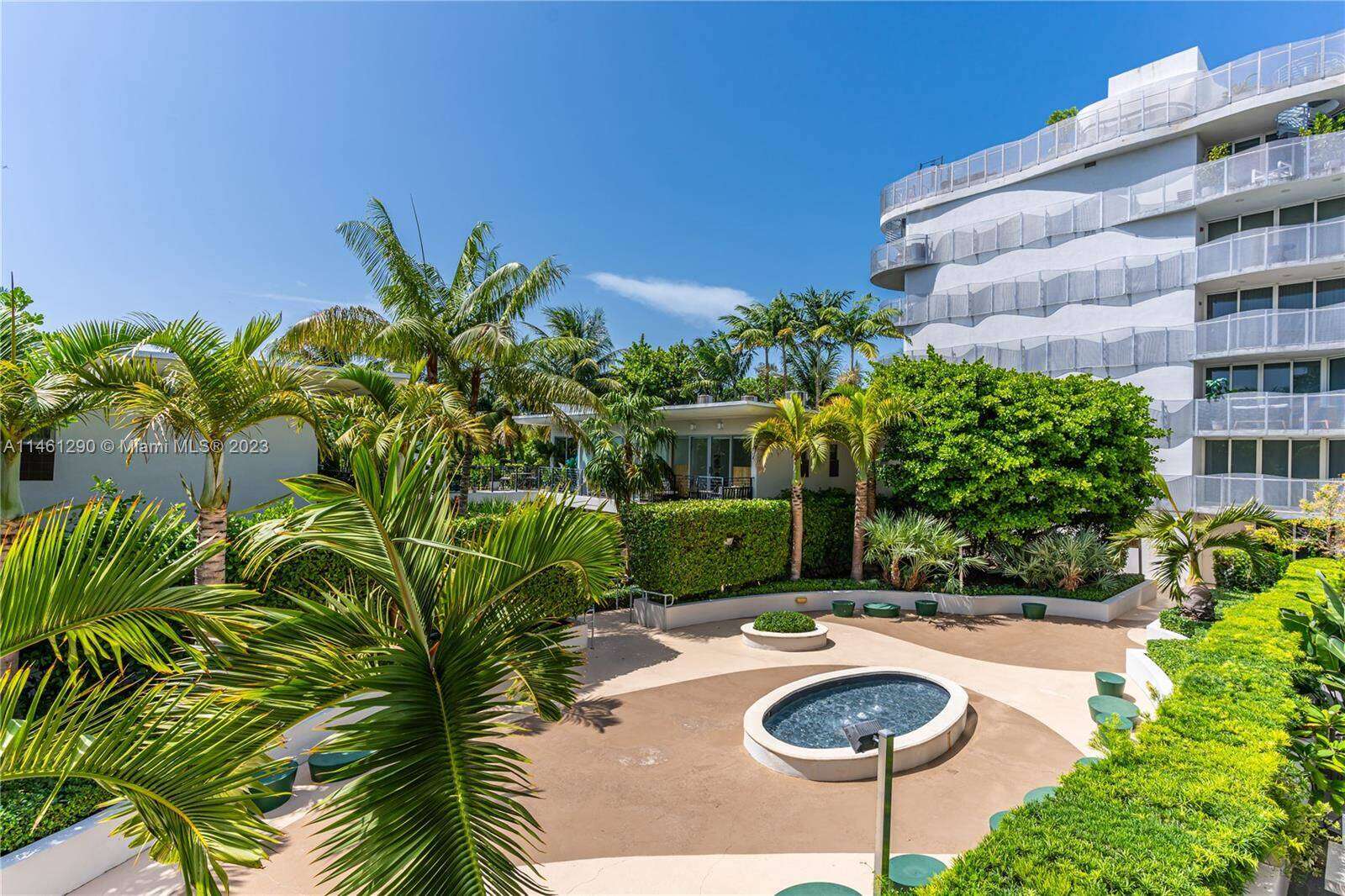 Artecity Unit #202 | Picture 1