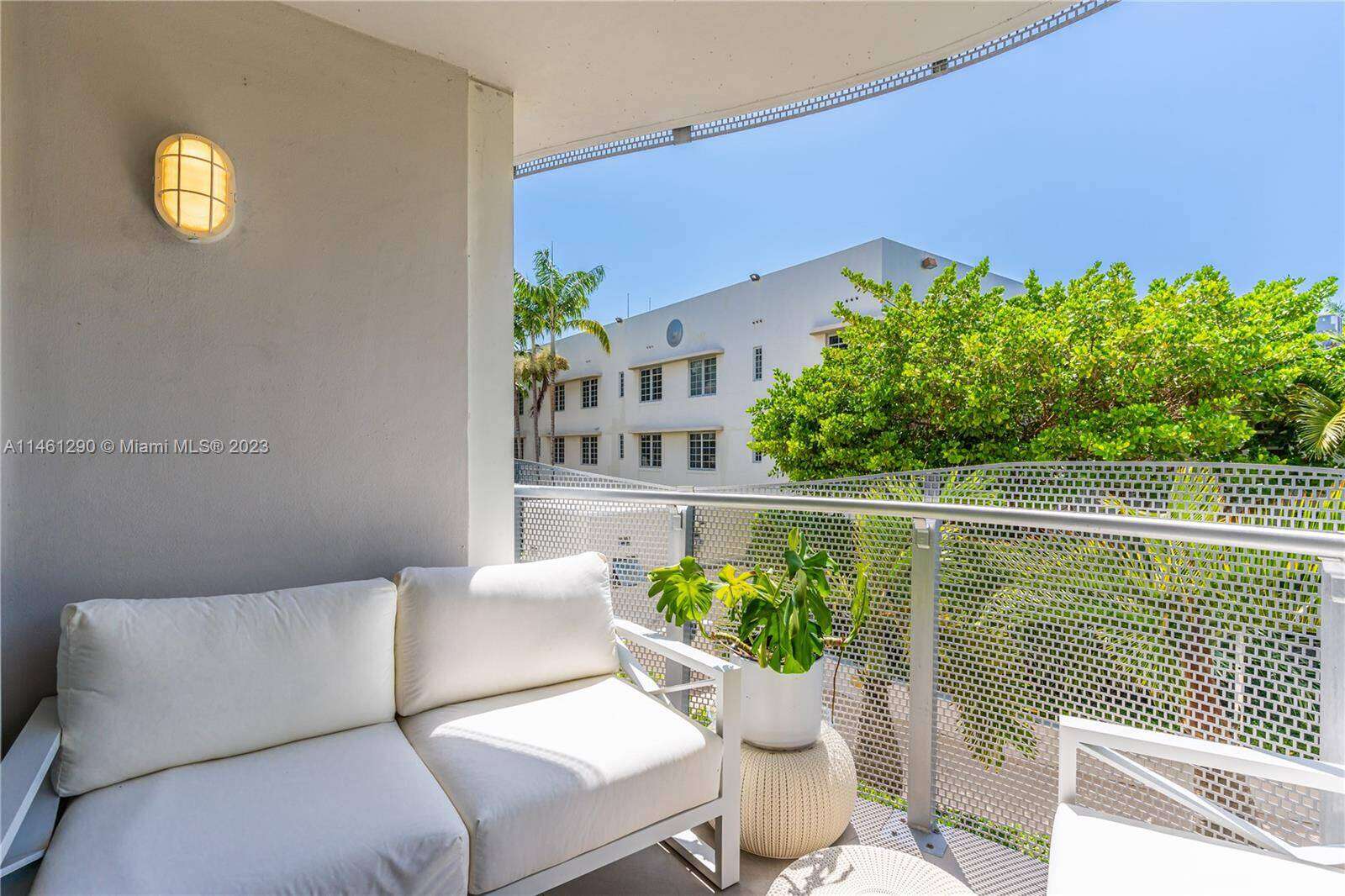 Artecity Unit #202 | Picture 2