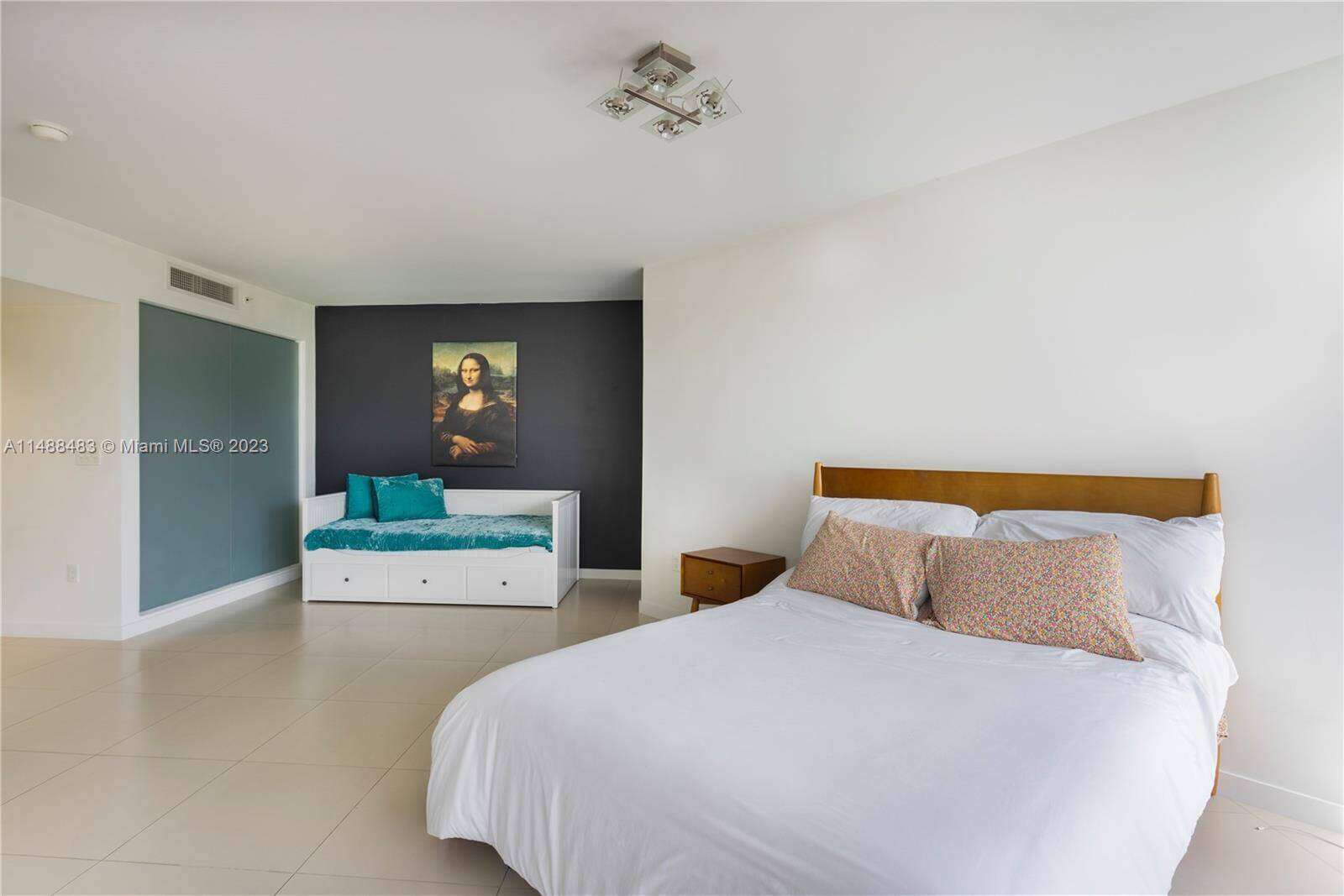 Artecity Unit #308 | Picture 11