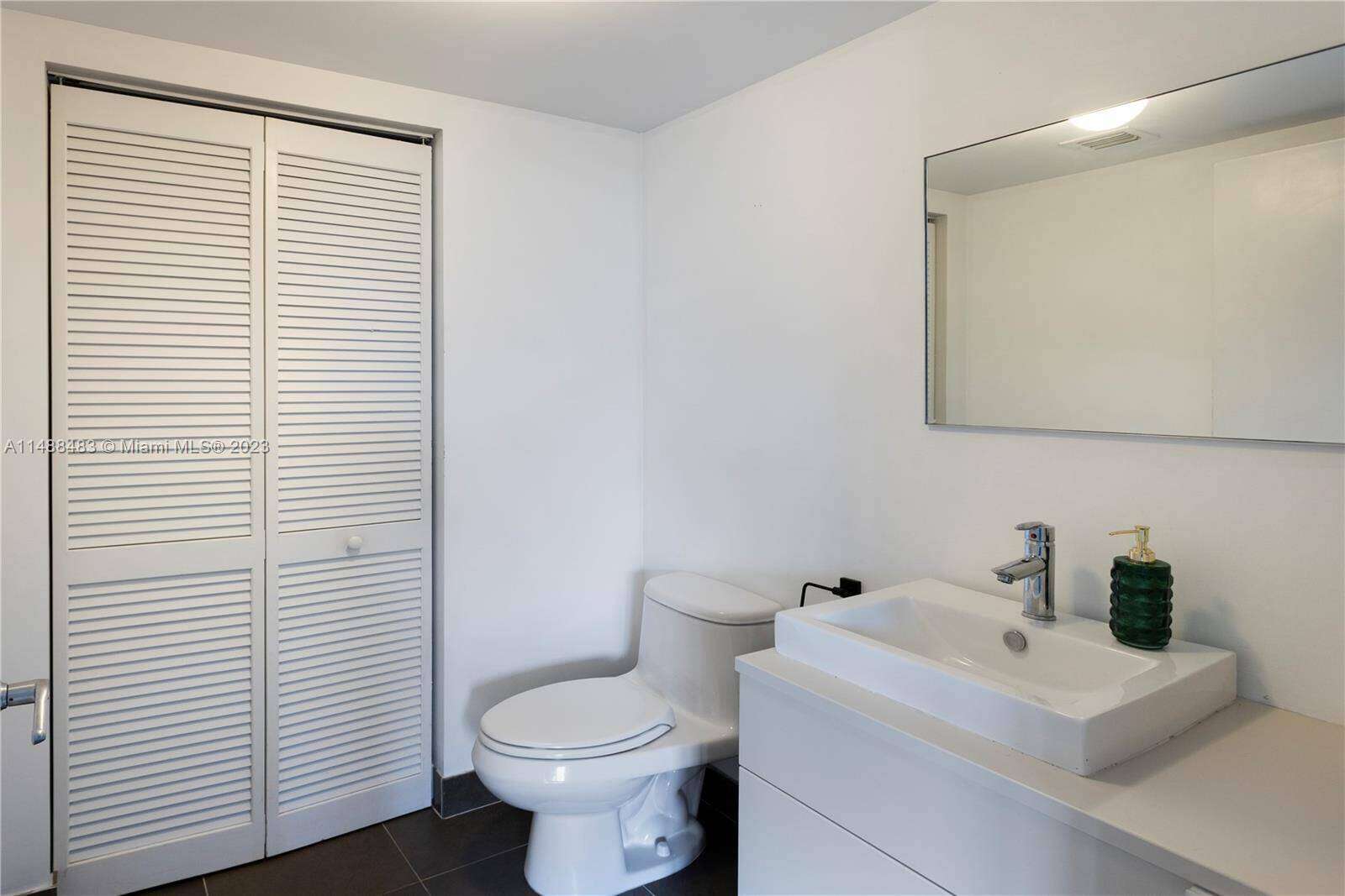 Artecity Unit #308 | Picture 13