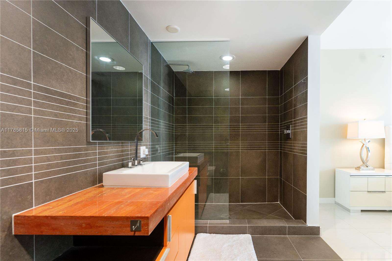 Artecity Unit #207 | Picture 12