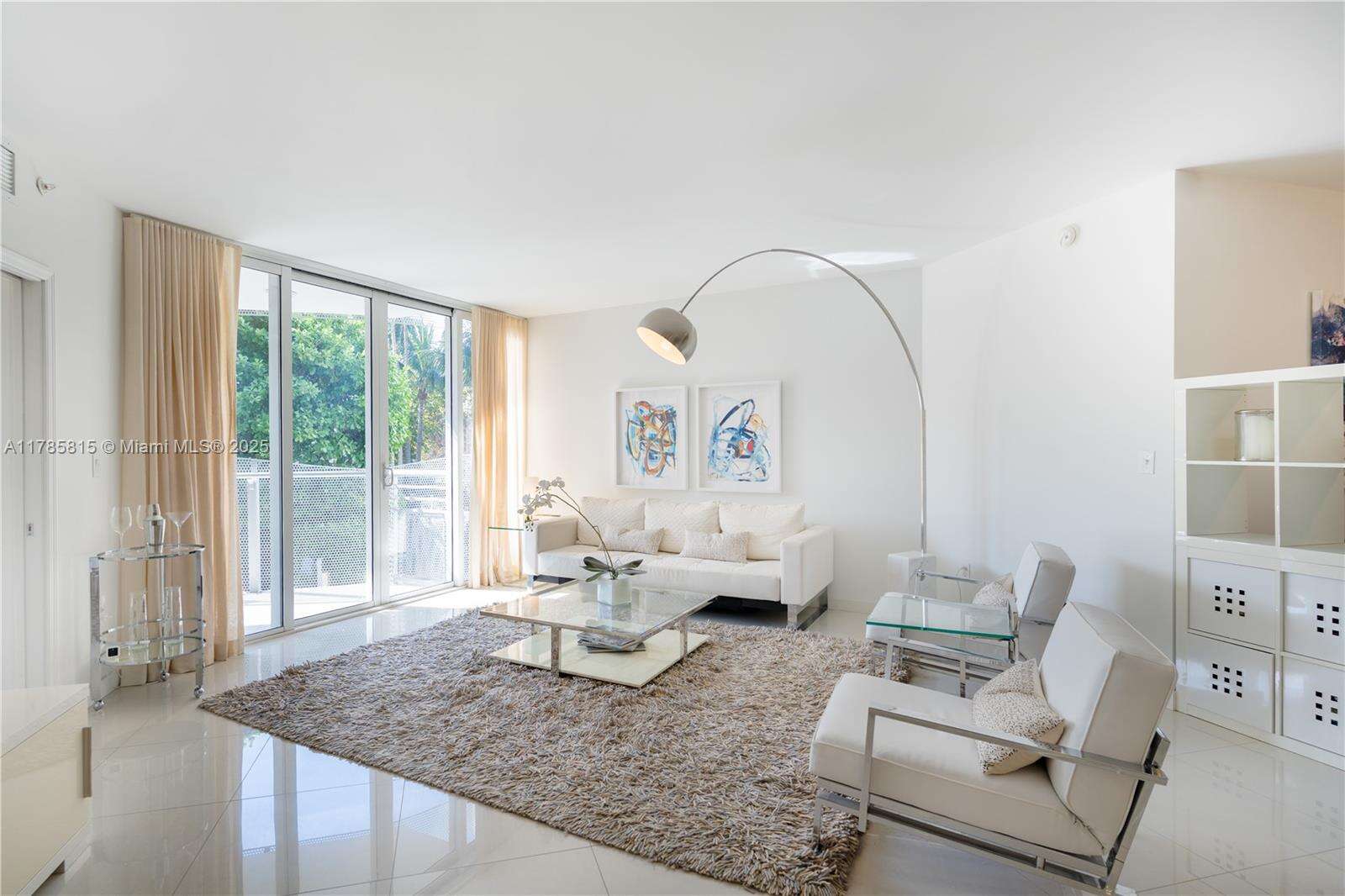 Artecity Unit #207 | Picture 4