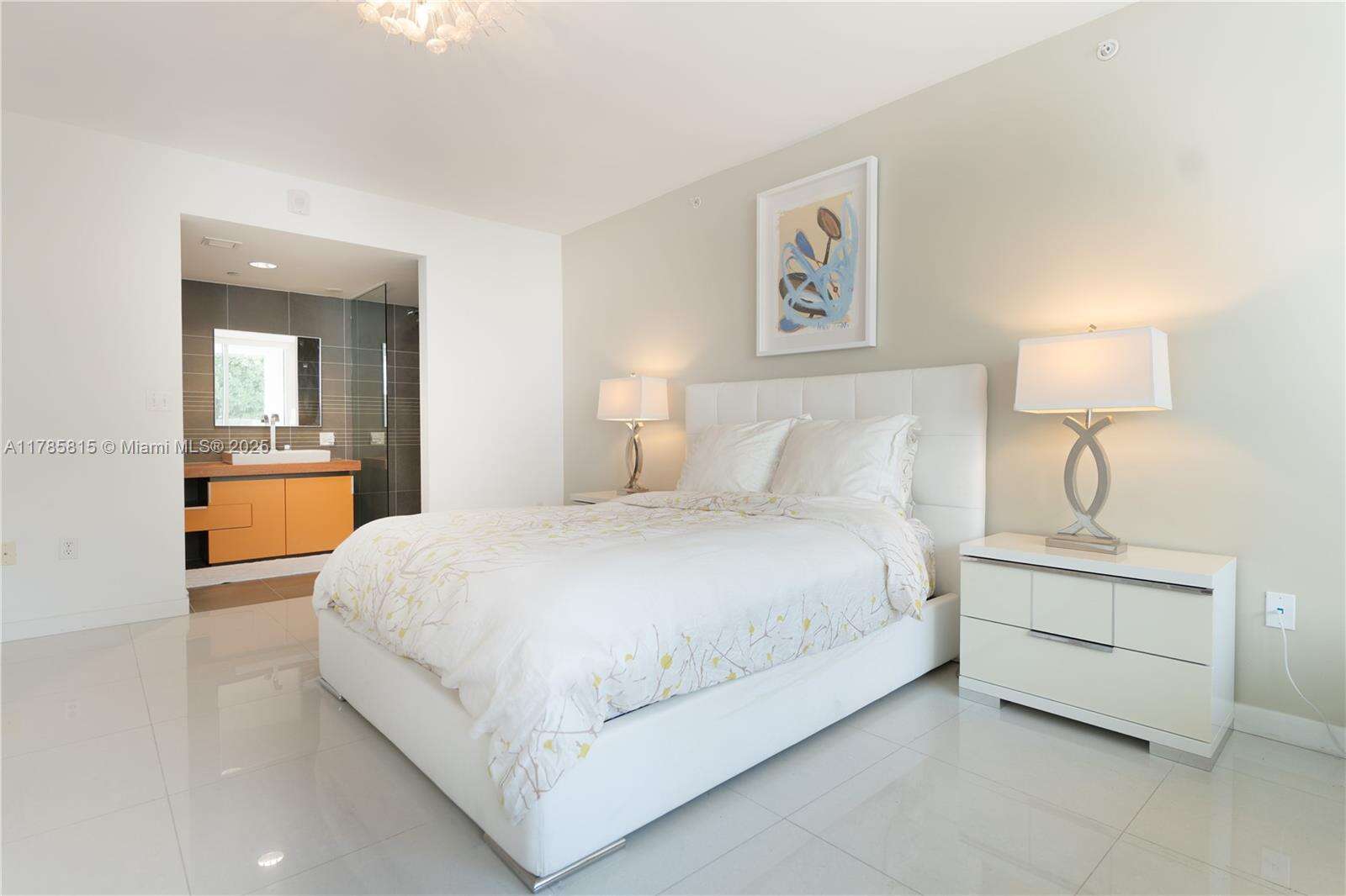 Artecity Unit #207 | Picture 9