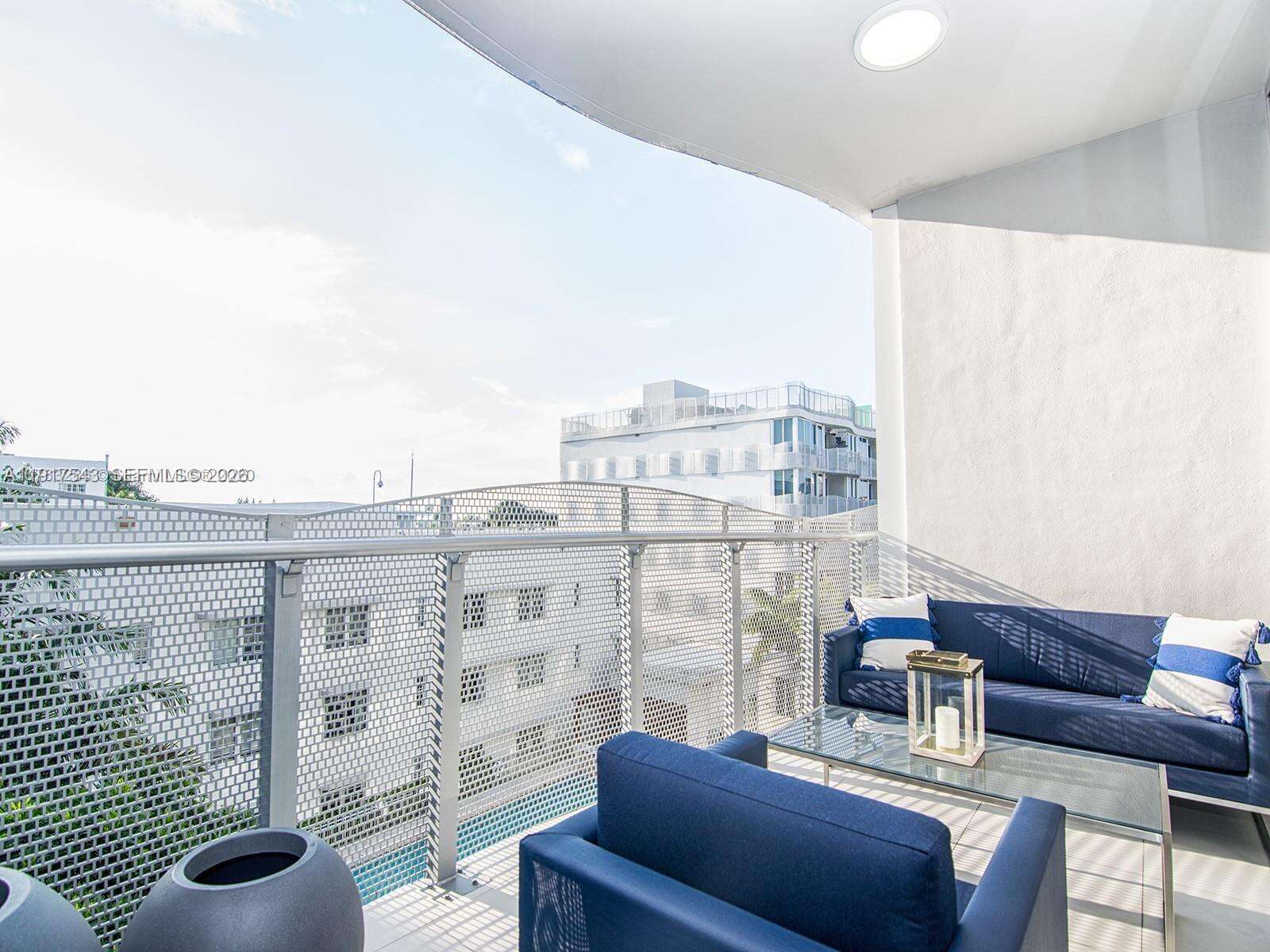 Artecity Unit #406 | Picture 2