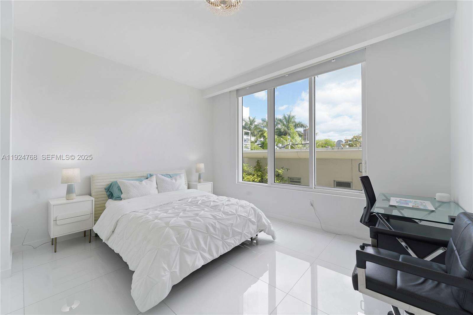 Artecity Unit #201 | Picture 17