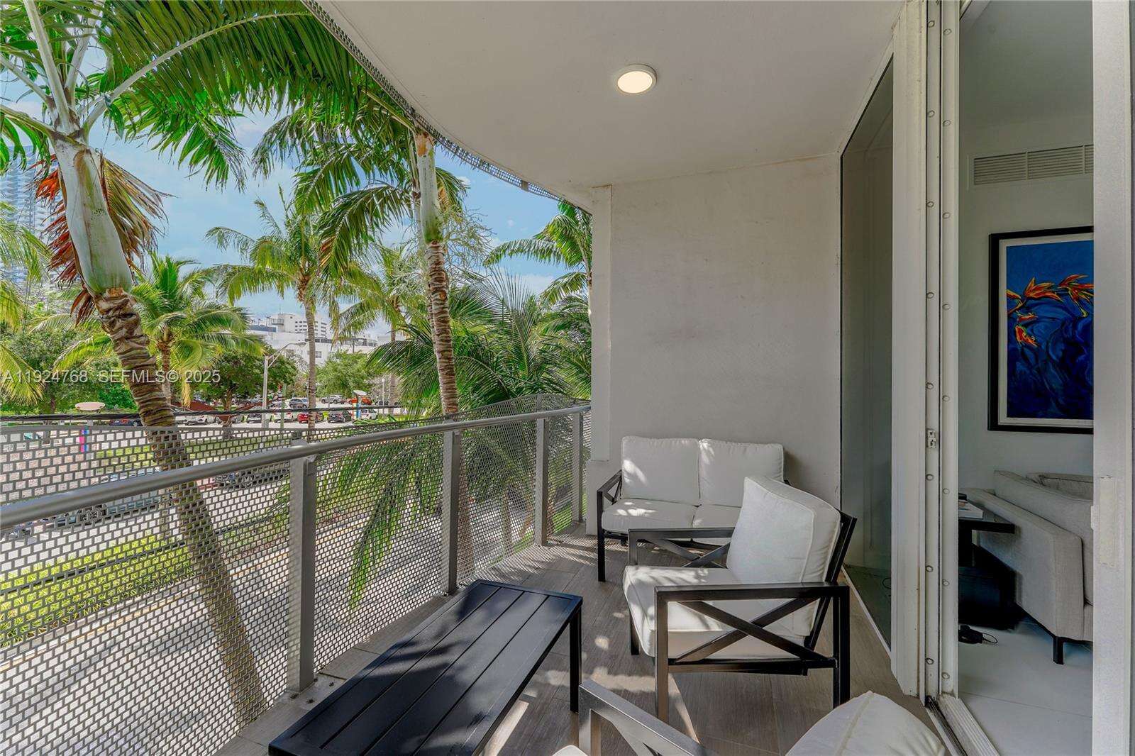 Artecity Unit #201 | Picture 5