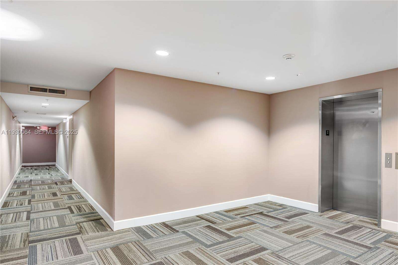 Artecity Unit #212 | Picture 2