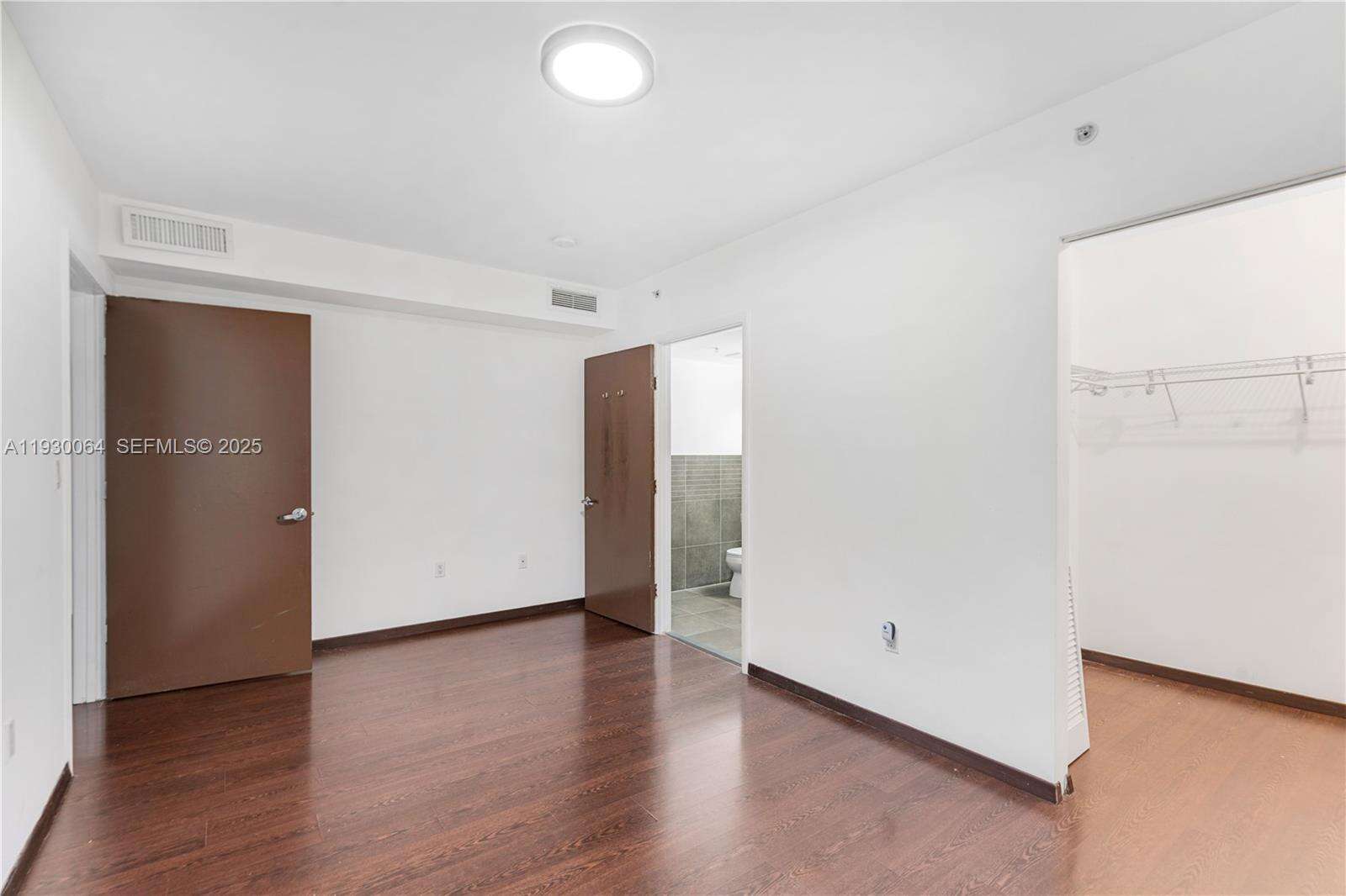 Artecity Unit #212 | Picture 13