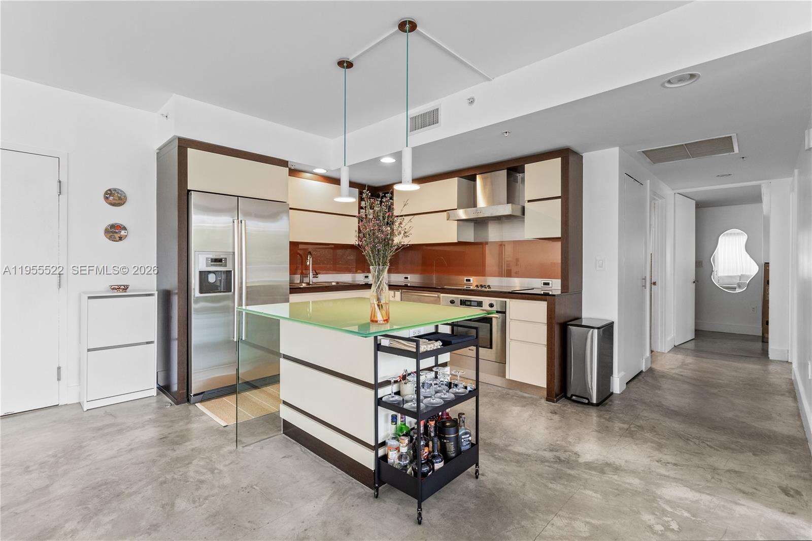 Artecity Unit #210 | Picture 6