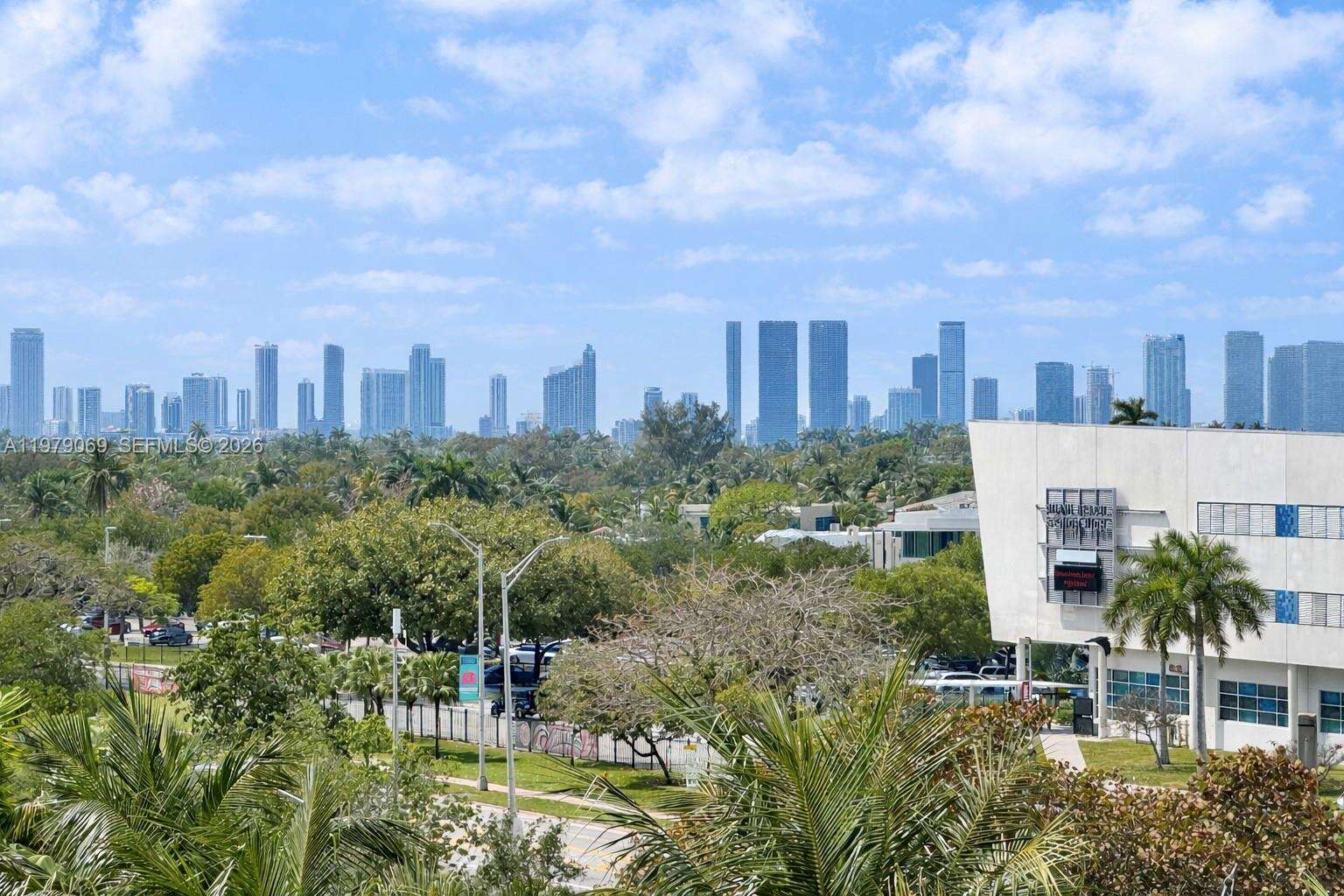 Artecity Unit #606 | Picture 20