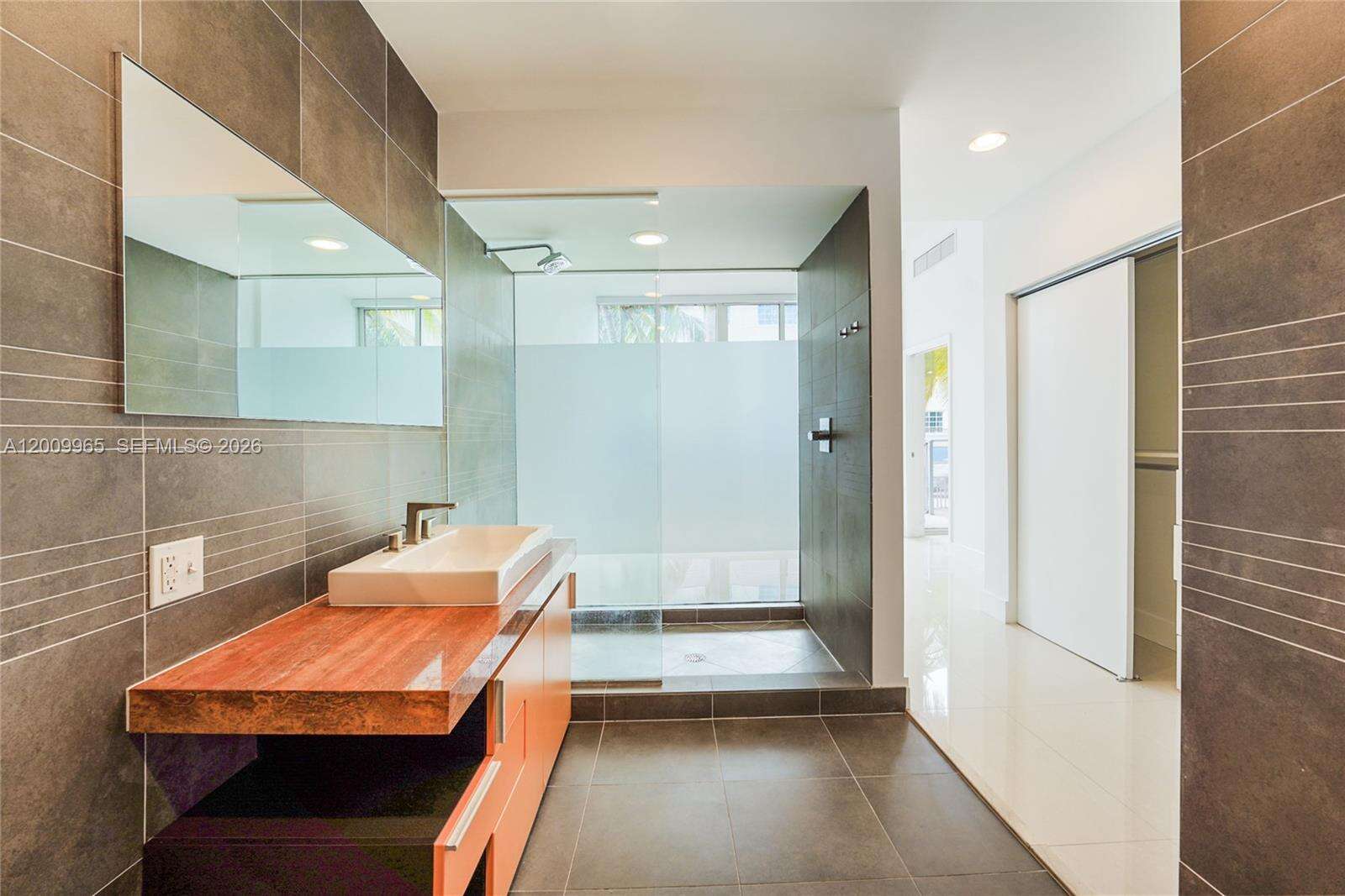 Artecity Unit #108 | Picture 15