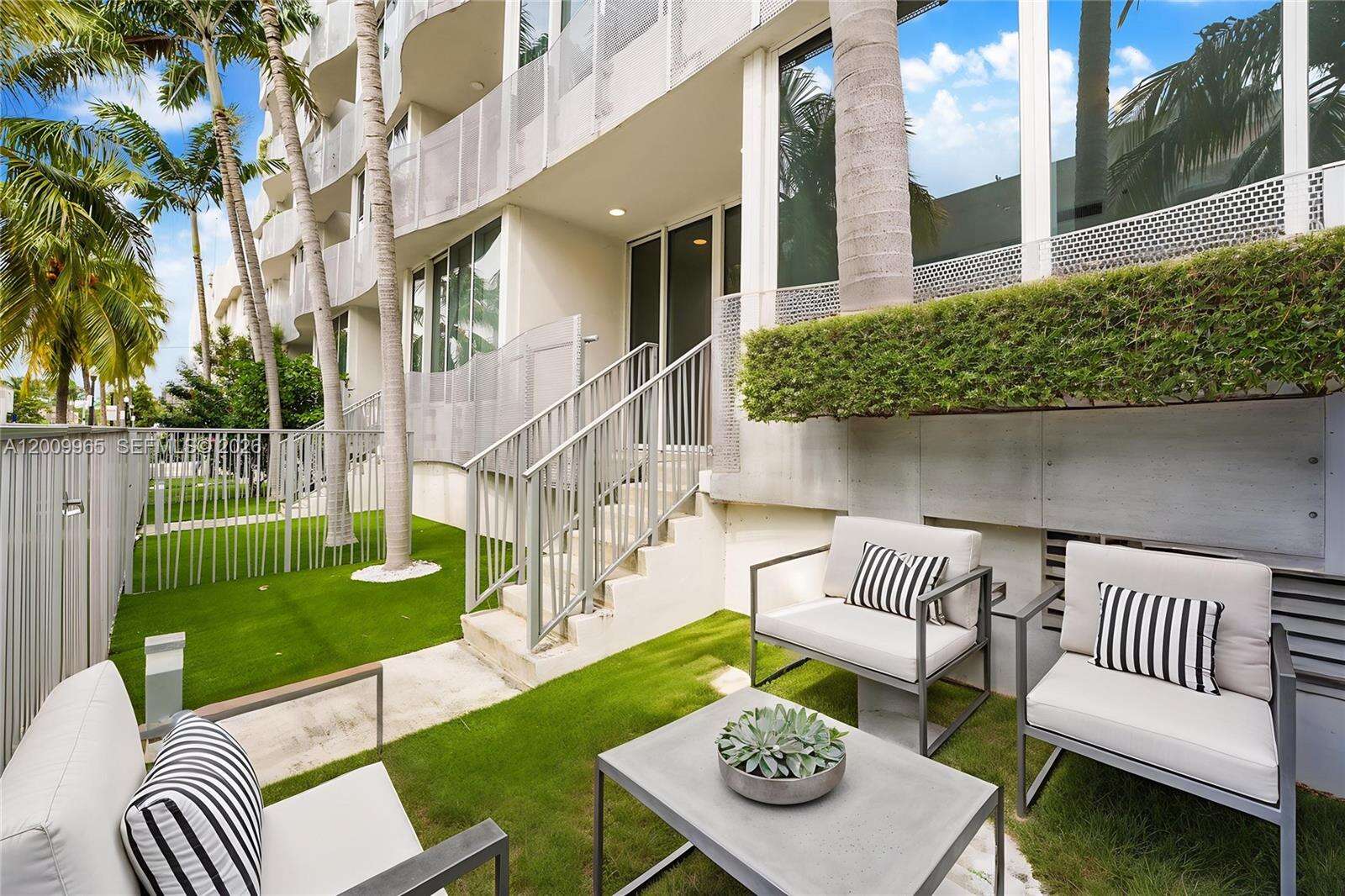 Artecity Unit #108 | Picture 3