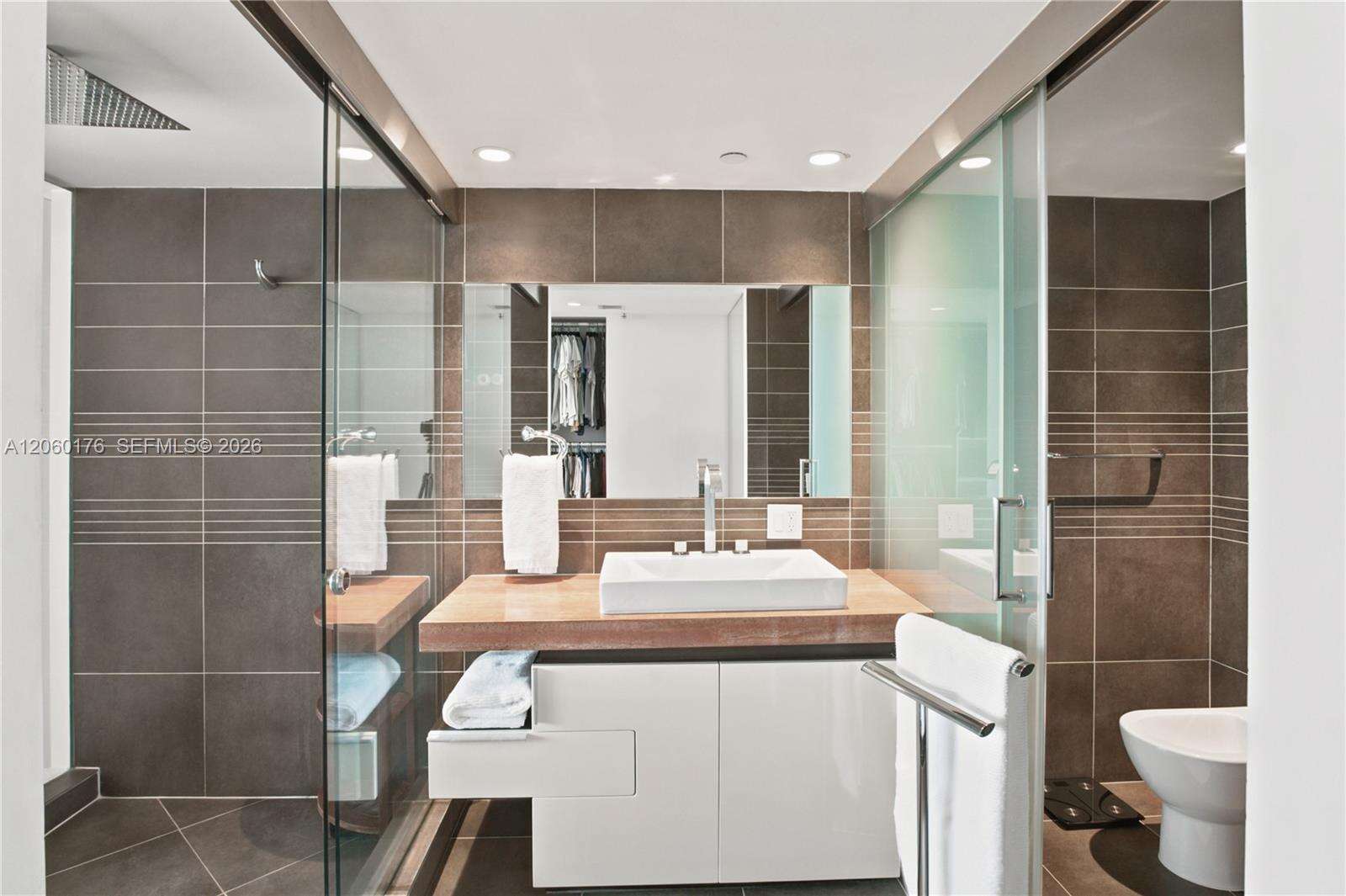 Artecity Unit #504 | Picture 18