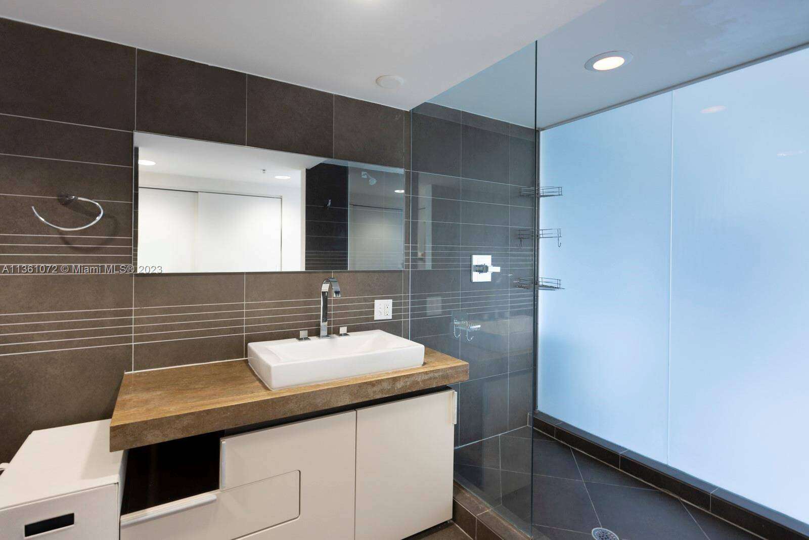 Artecity Unit #308 | Picture 5