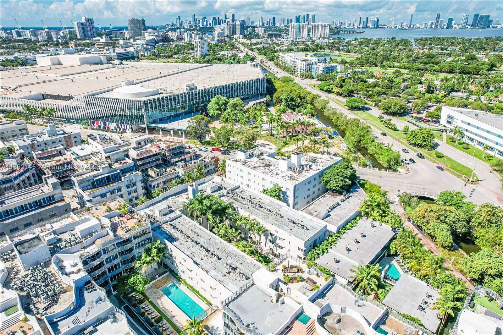 Artecity Unit #204 | Picture 22