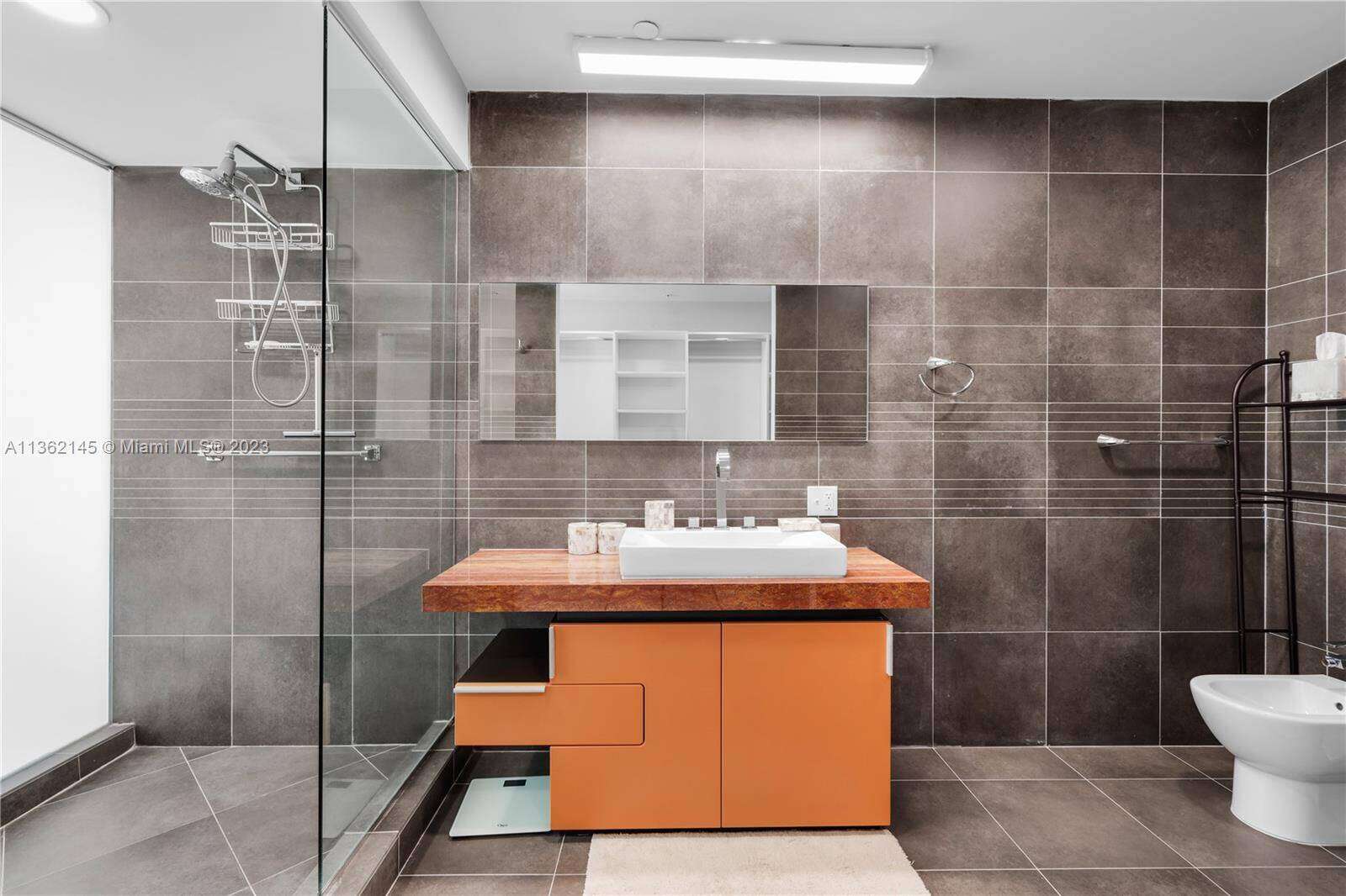 Artecity Unit #204 | Picture 10