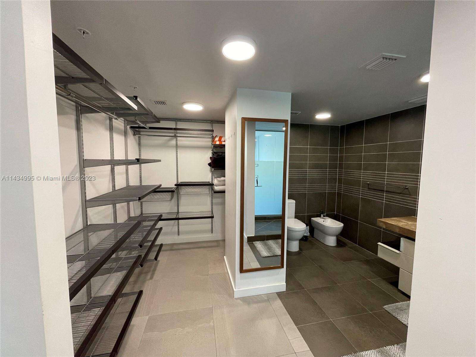 Artecity Unit #202 | Picture 8