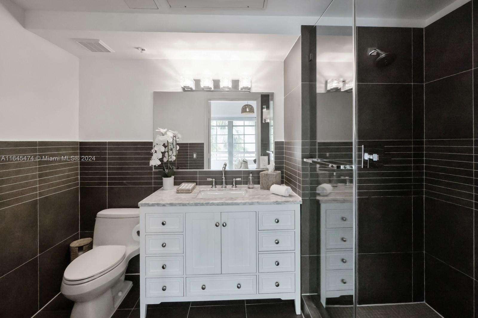 Artecity Unit #310 | Picture 13