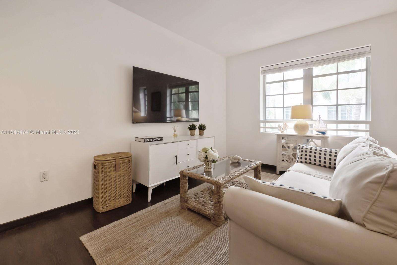 Artecity Unit #310 | Picture 4