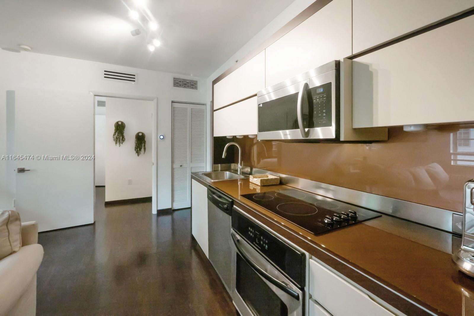 Artecity Unit #310 | Picture 6