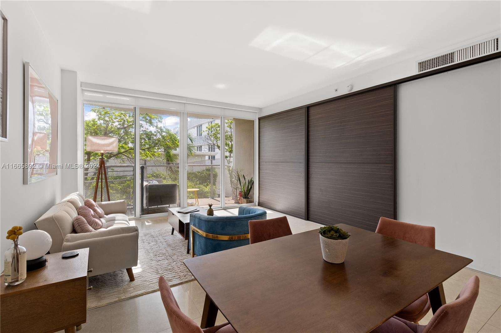 Artecity Unit #201 | Picture 2