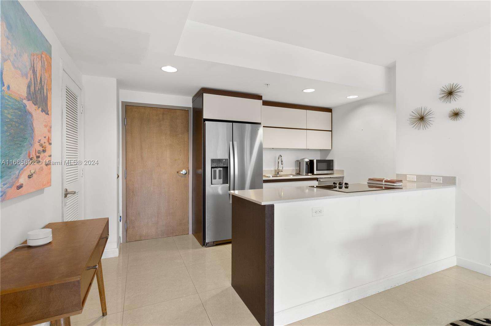 Artecity Unit #201 | Picture 6