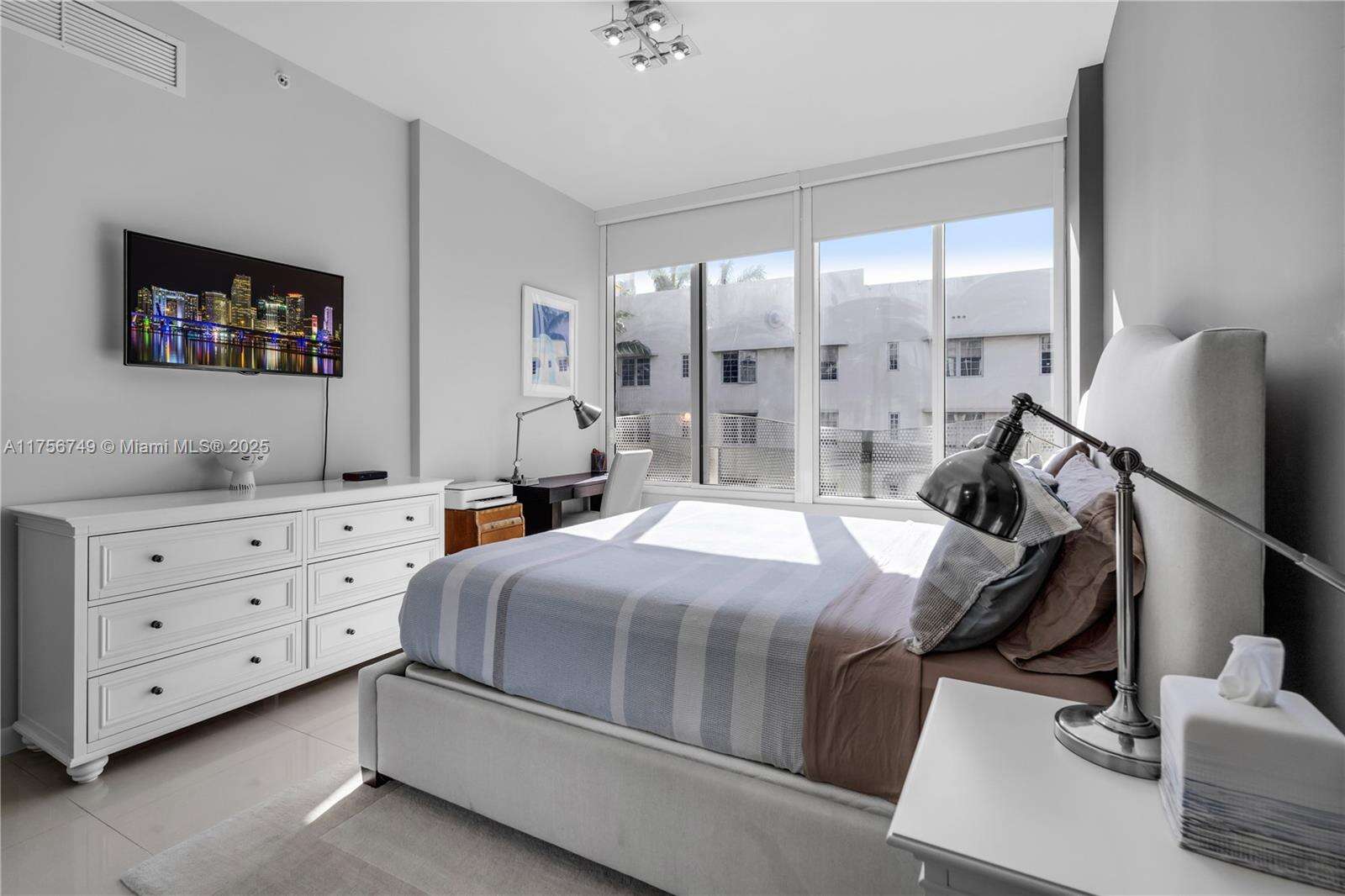 Artecity Unit #204 | Picture 12