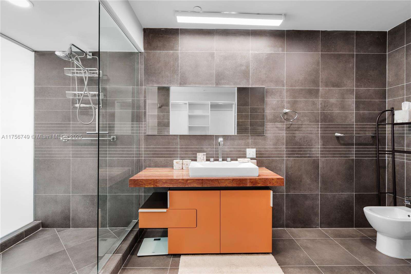 Artecity Unit #204 | Picture 9