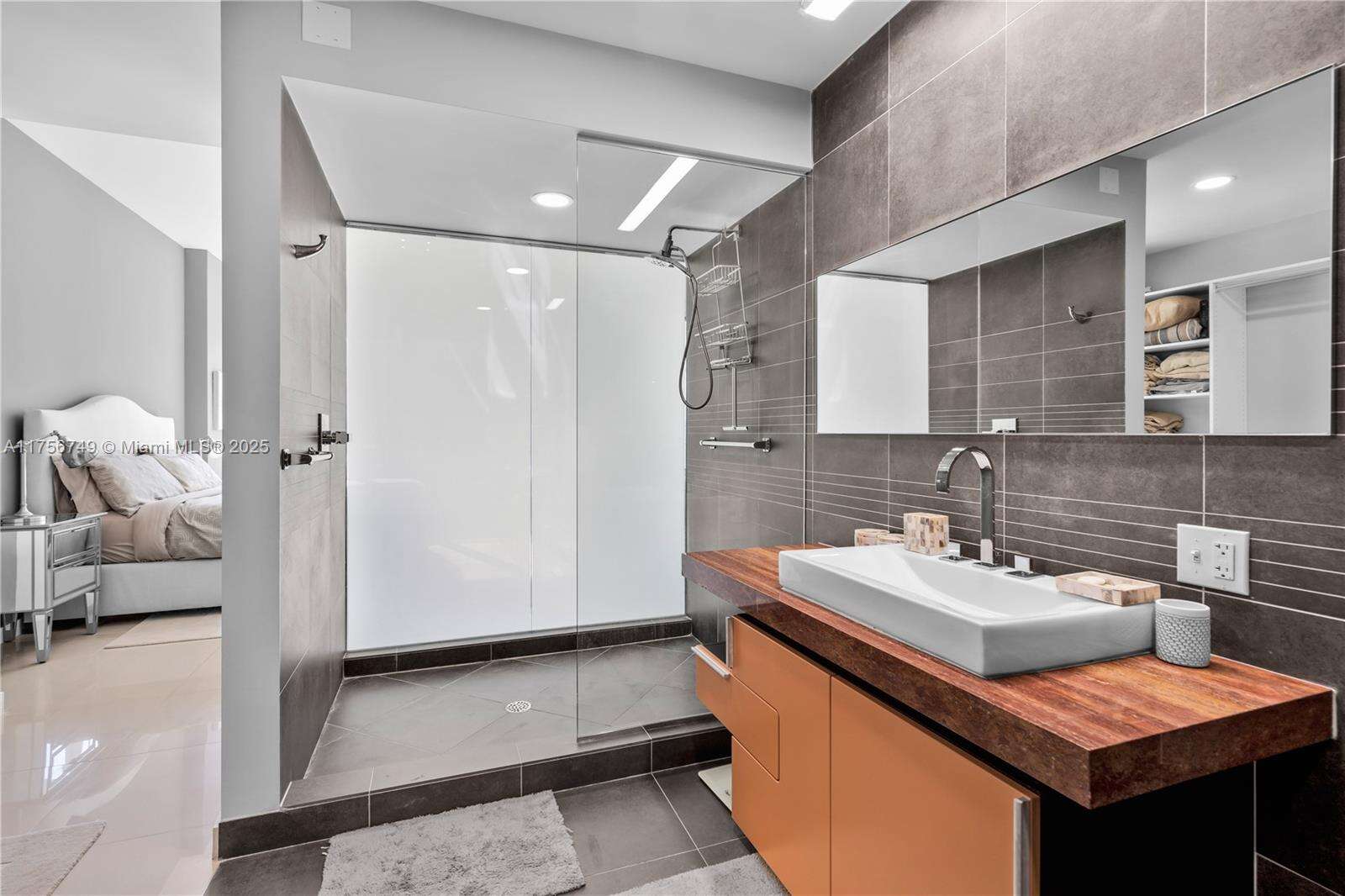 Artecity Unit #204 | Picture 10