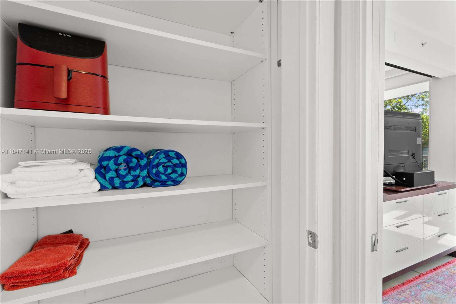 Artecity Unit #201 | Picture 18