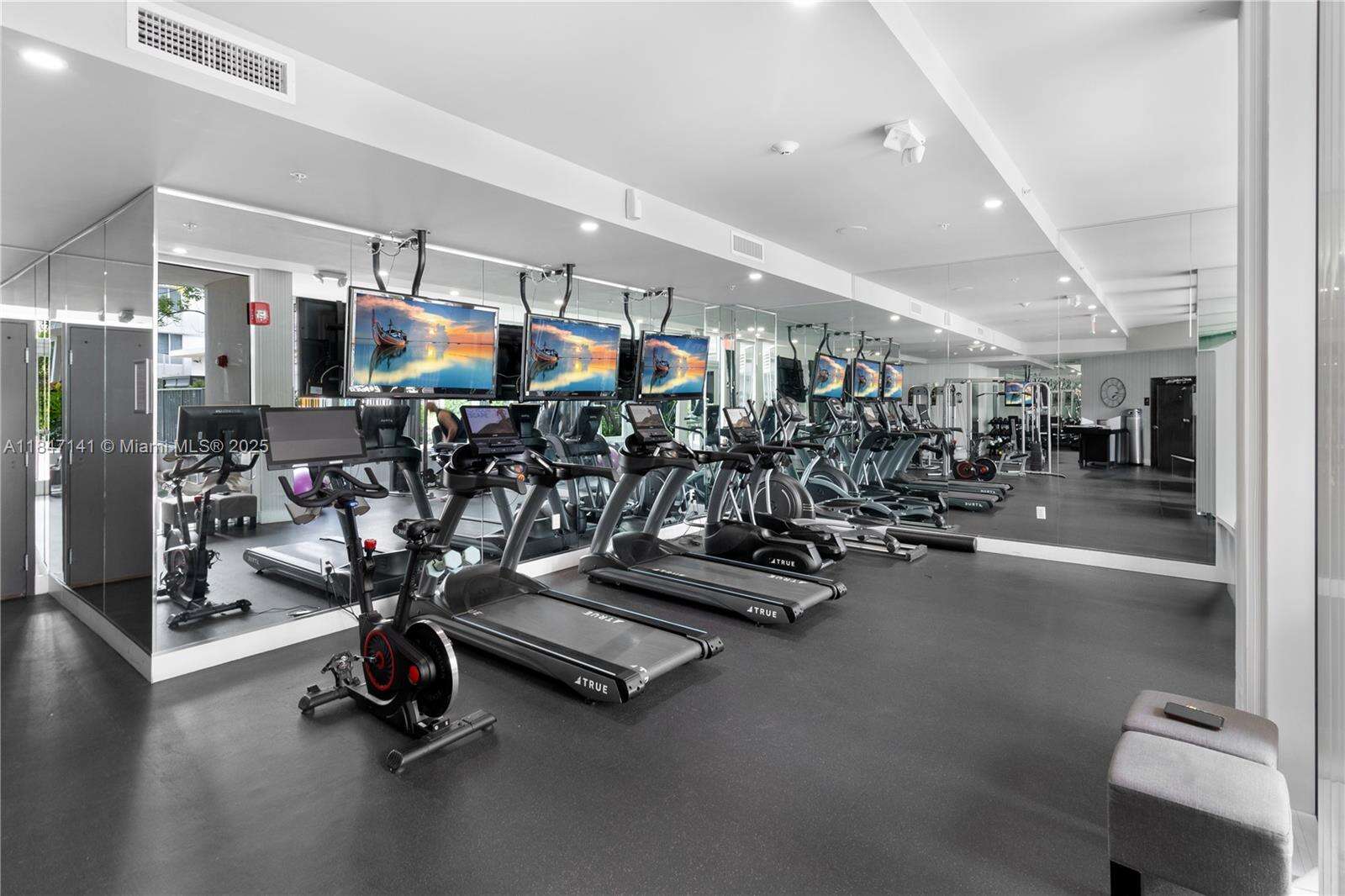 Artecity Unit #201 | Picture 21