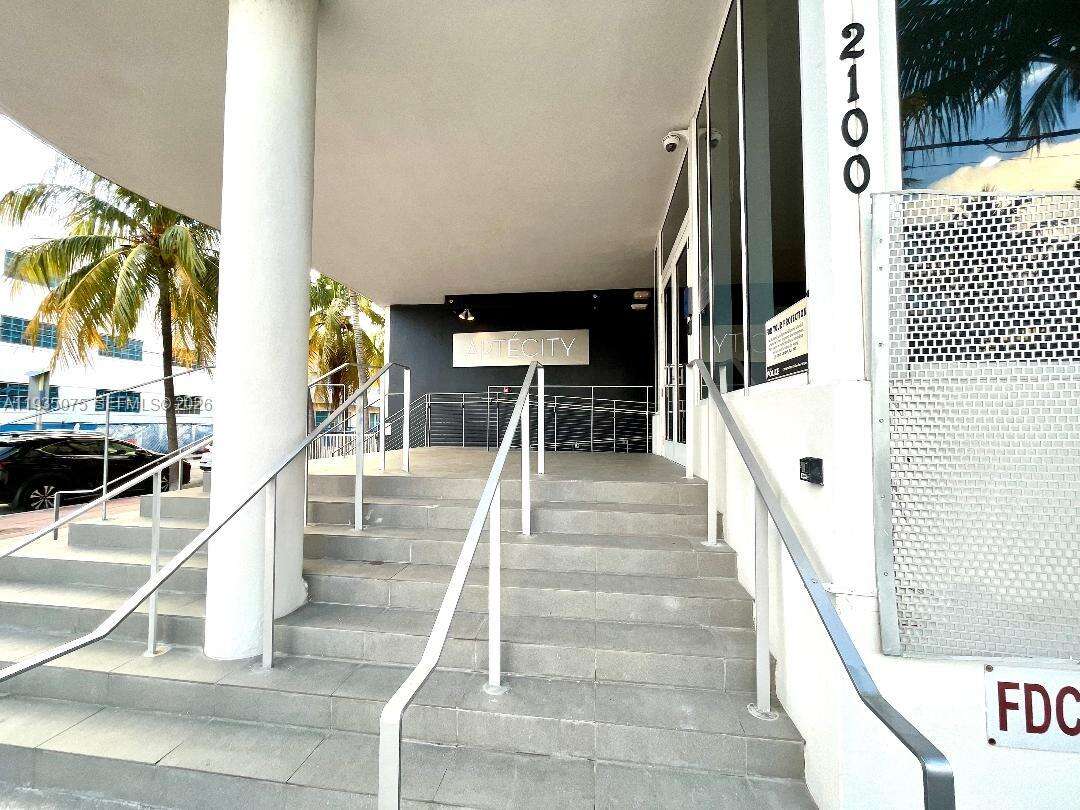 Artecity Unit #104 | Picture 3