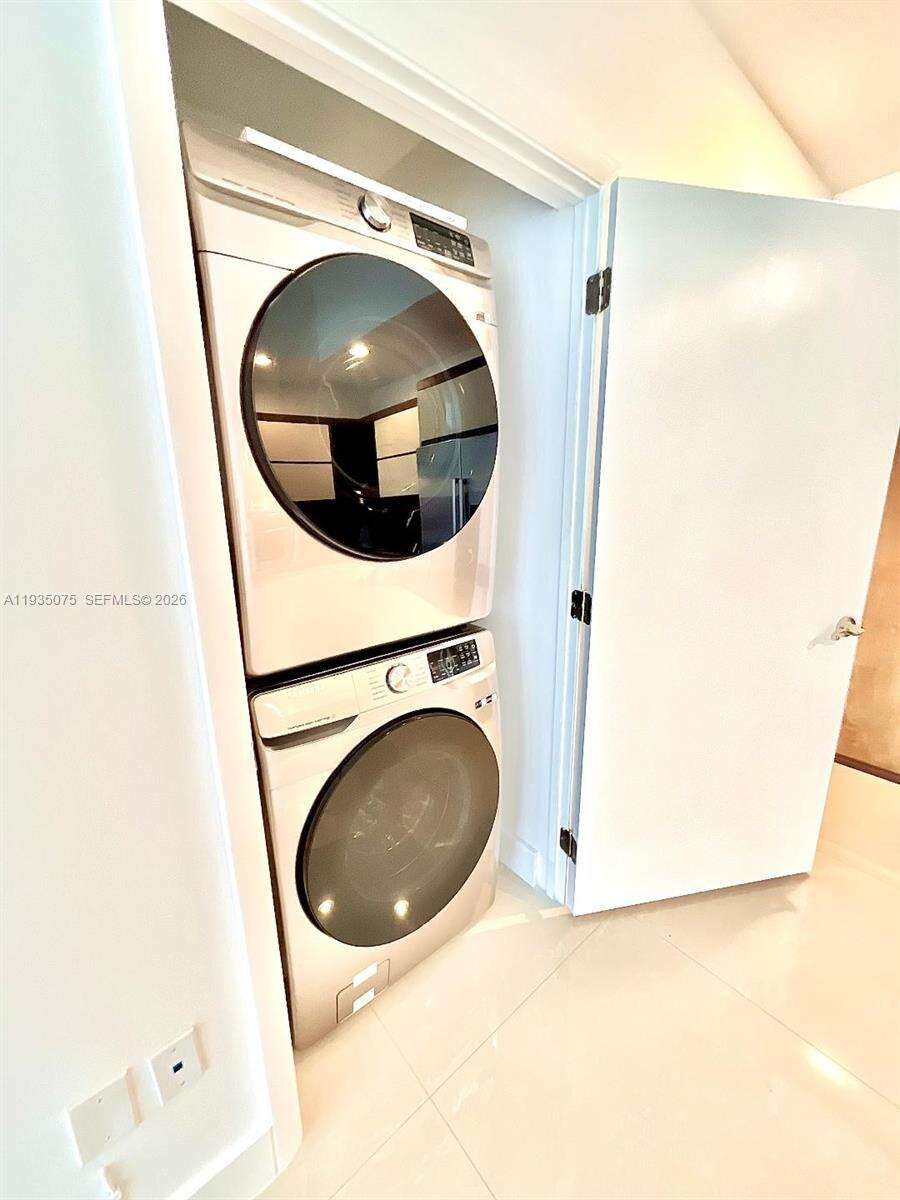 Artecity Unit #104 | Picture 21