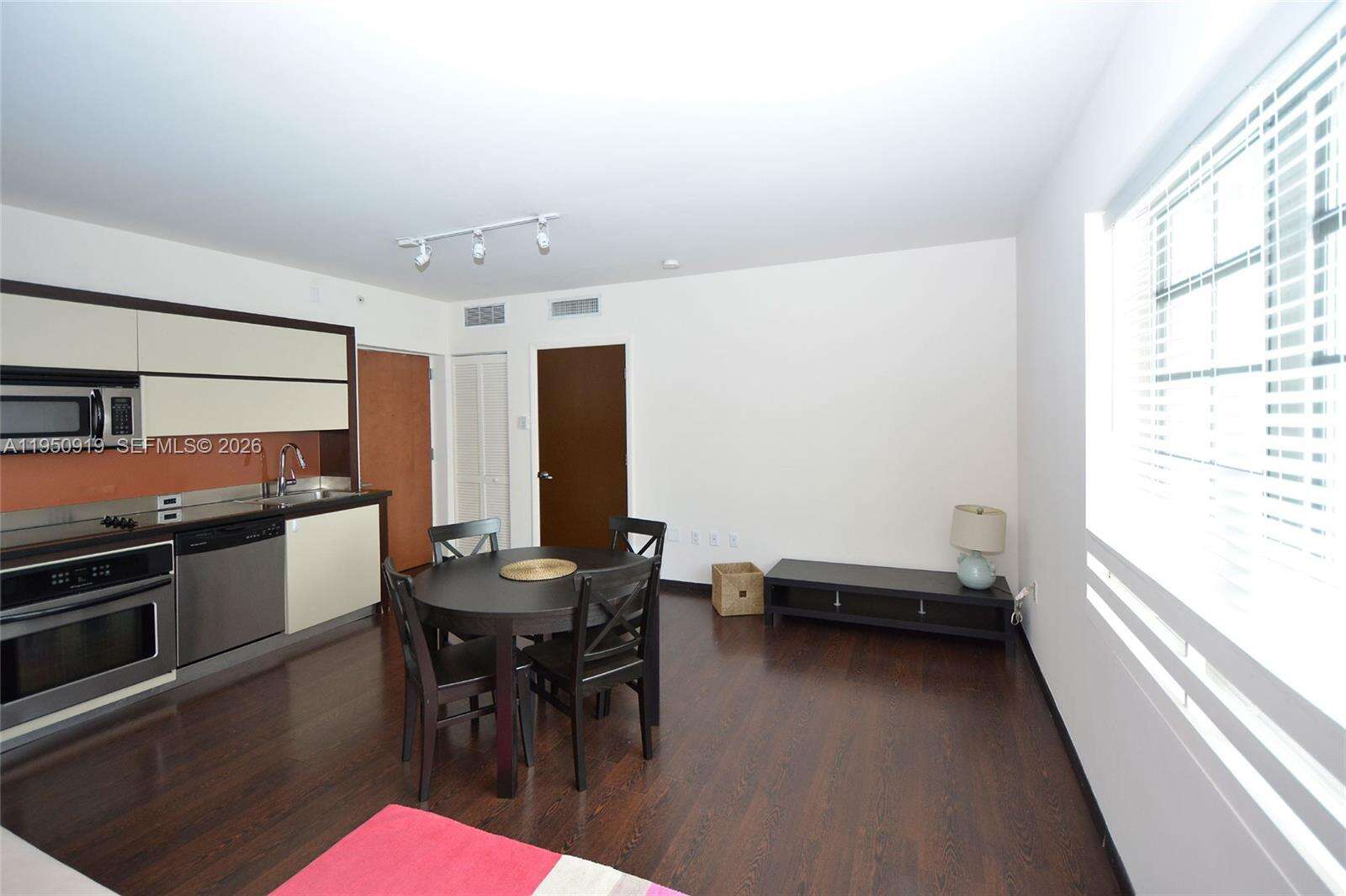 Artecity Unit #205 | Picture 2