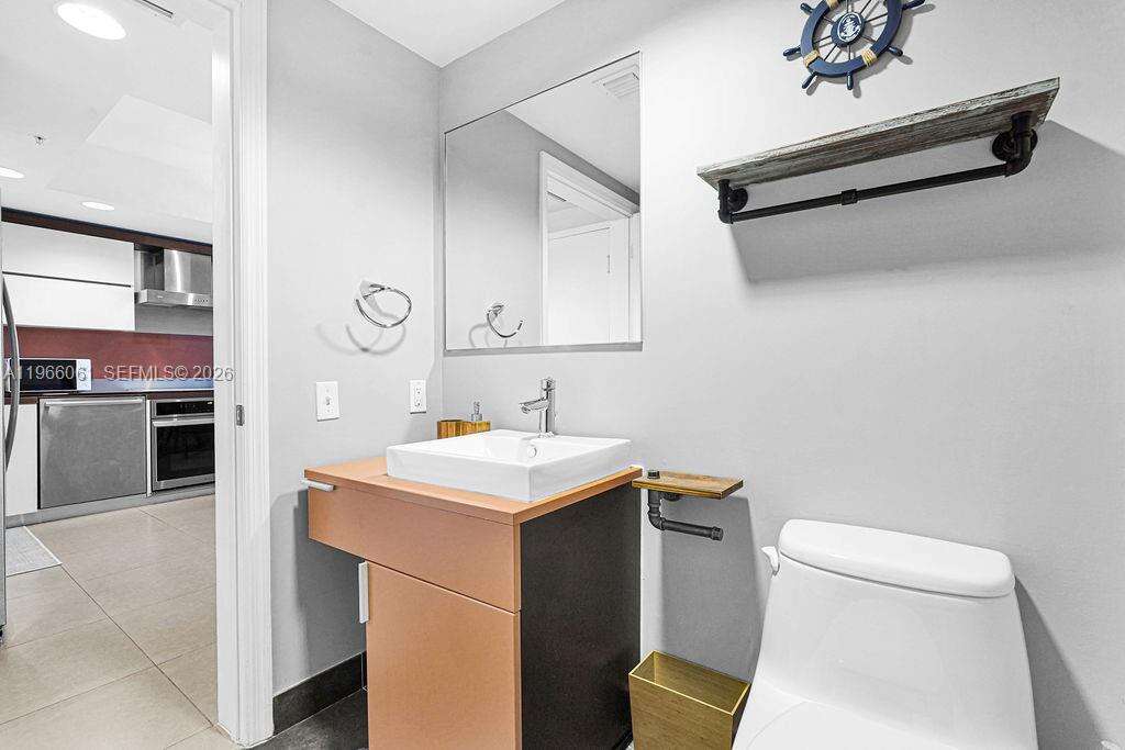 Artecity Unit #403 | Picture 17