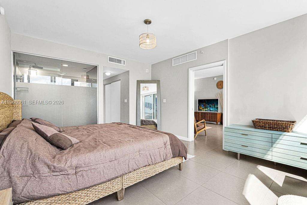 Artecity Unit #403 | Picture 25