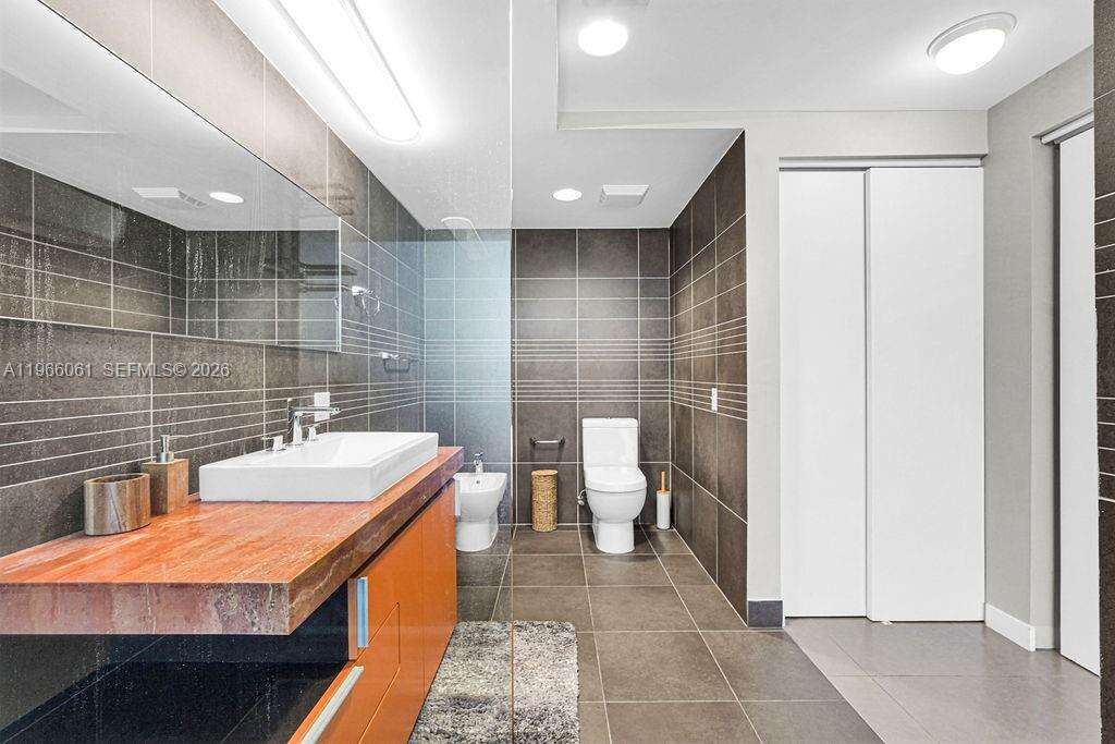 Artecity Unit #403 | Picture 28