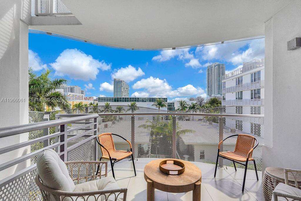 Artecity Unit #403 | Picture 32