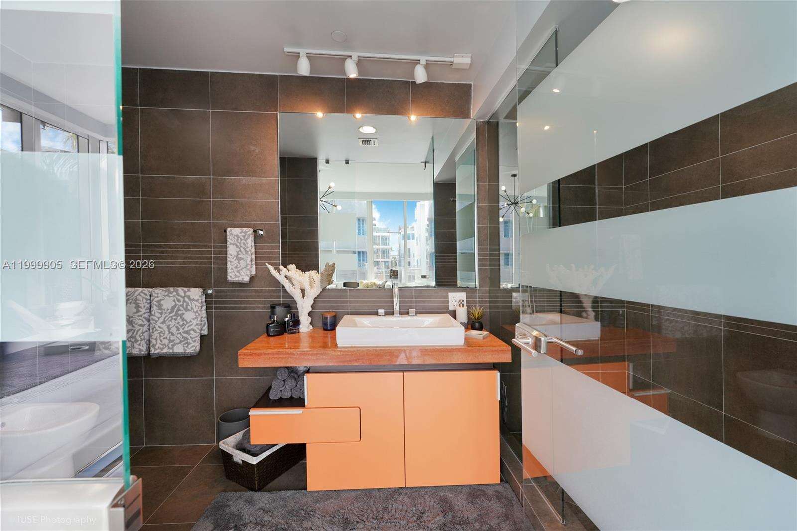 Artecity Unit #210 | Picture 15