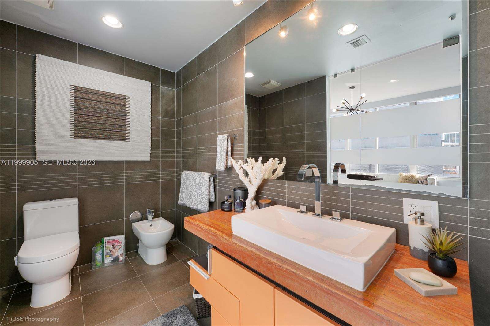 Artecity Unit #210 | Picture 17