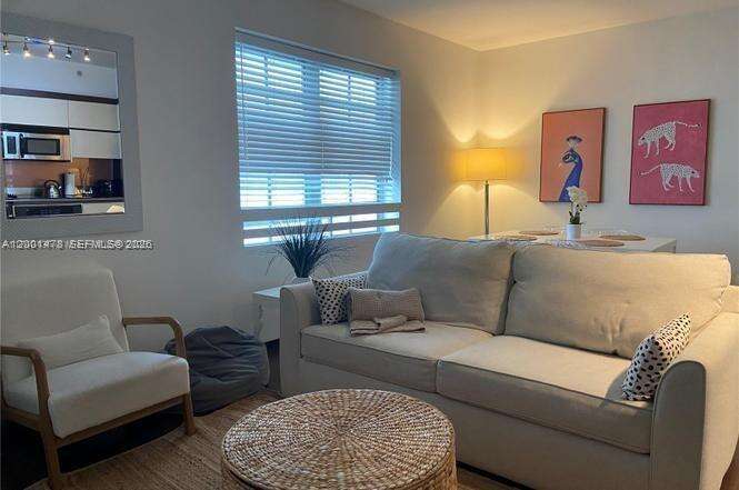 Artecity Unit #204 | Picture 4