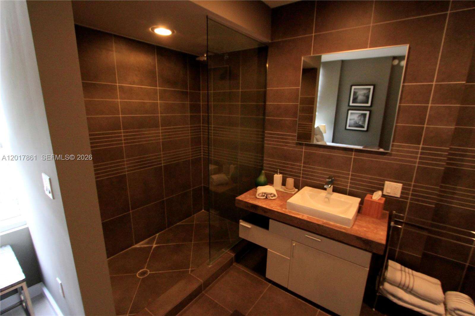 Artecity Unit #202 | Picture 8