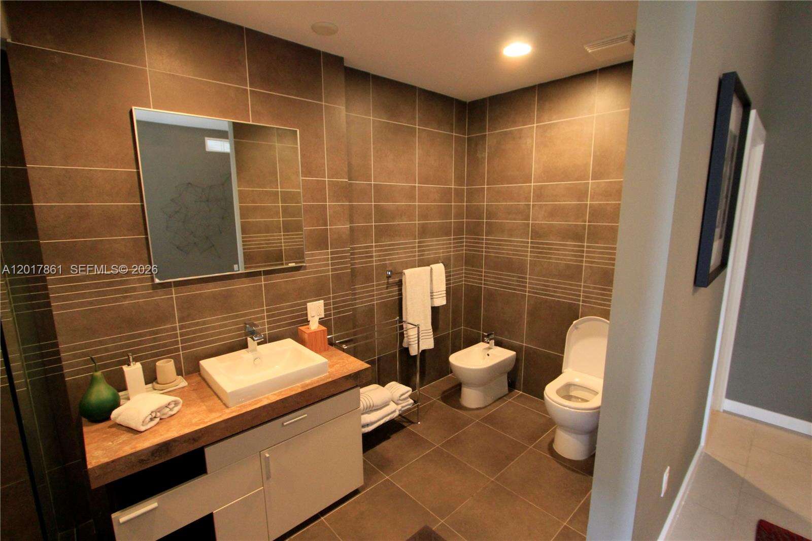 Artecity Unit #202 | Picture 9