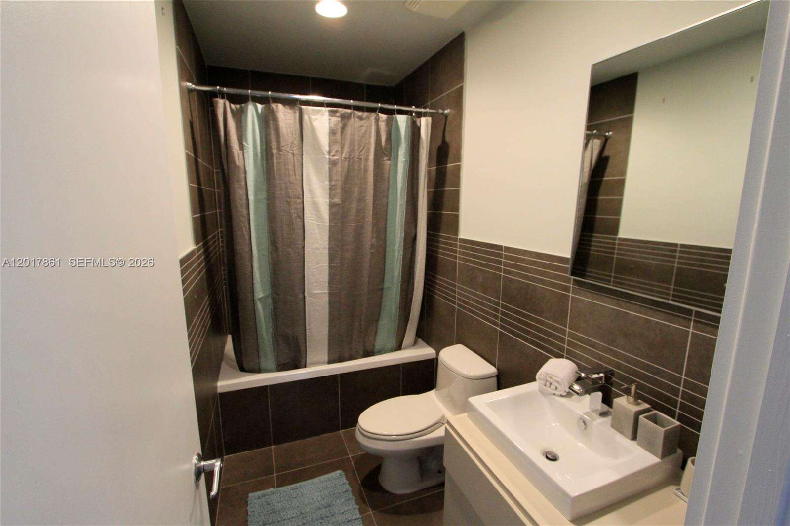 Artecity Unit #202 | Picture 10