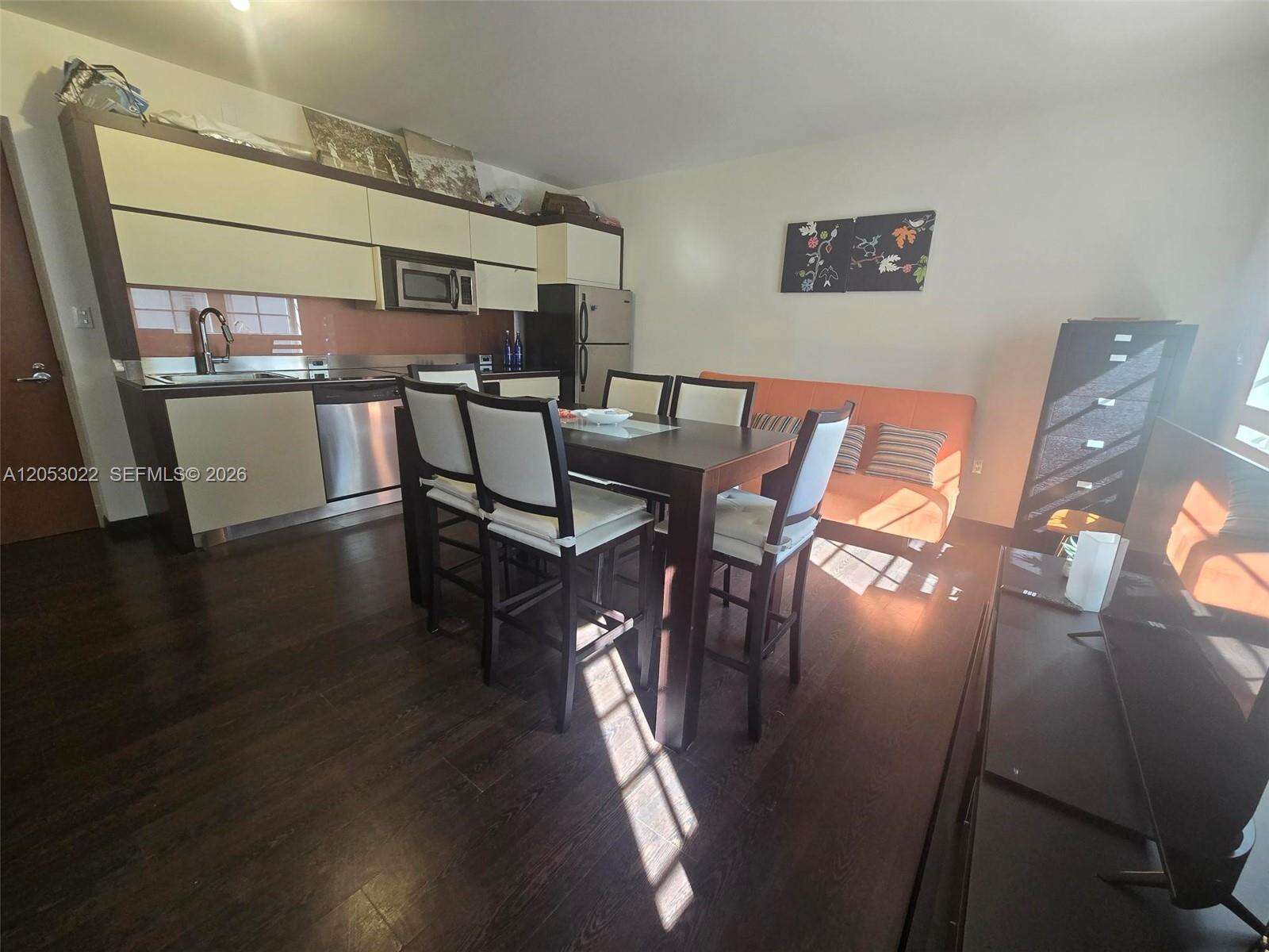 Artecity Unit #209 | Picture 8