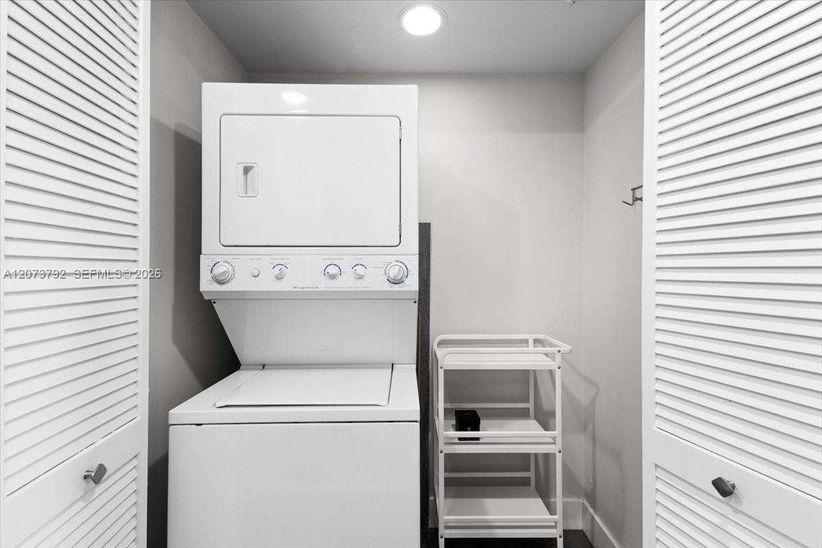 Artecity Unit #111 | Picture 11