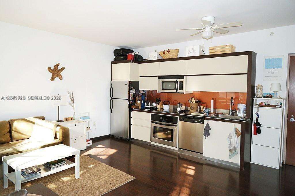 Artecity Unit #215 | Picture 5