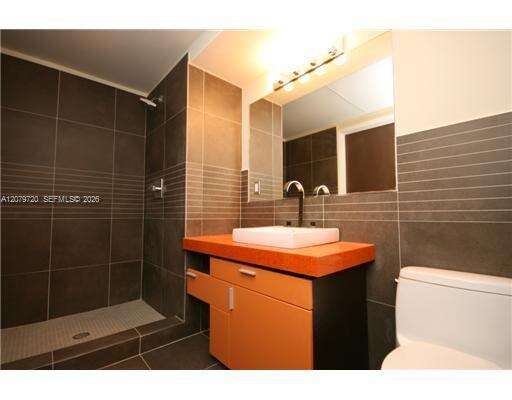 Artecity Unit #215 | Picture 6