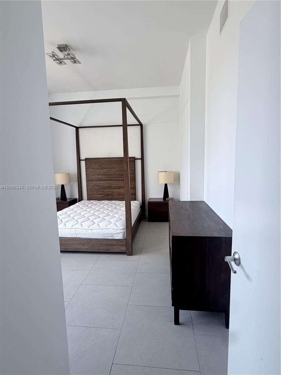 Artecity Unit #2100 | Picture 8